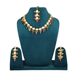 Ensemble de collier Kundan avec perles multicolores, bijoux vintage bohèmes de luxe, plaqué or, bijoux de mariage, pierres en zircon - Product Image 1