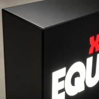Enseigne publicitaire lumineuse personnalisée en acier inoxydable ultra-épais 4500K DC12V avec face en acrylique filmé pour intérieur, enseignes commerciales avec logo