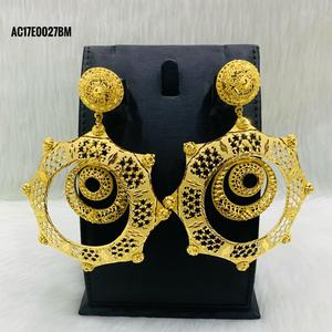 Boucles d'oreilles plaquées or en ligne dernière conception bijoux en ligne modèles de bijoux cadeau fête blanche - Product Image 1