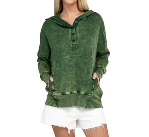 Personnaliser les sweats à capuche durables de qualité supérieure pour femmes avec lavage à l'acide à porter sur les deux occasions décontractées/formelles avec plusieurs poches - Product Image 1