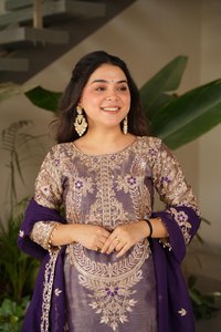 Top de trabajo de secuencia bordada con codificación de seda crepé para fiesta de diseñador y Palazzo con trabajo de secuencia de codificación de Georgette de imitación Dupatta - Product Image 3