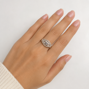 Bague signet en acier inoxydable plaqué or, style vintage tendance - Product Image 2
