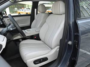 SUV Compacto Eléctrico Usado 2025/2026, Autonomía NEDC <100km, 5 Puertas, Diseño de 5 Asientos, Transmisión Automática, Batería de 90-110kWh - Product Image 2