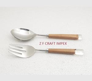 America Trending Wood Inlay Resin Handle Outils de service à salade en acier inoxydable Cuillère de service plaquée argent pour hôtels - Product Image 3