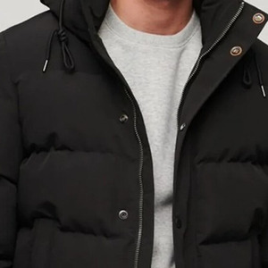 Las chaquetas acolchadas de alta calidad más vendidas para hombres y mujeres Decoración de bordado fácil de usar Disponible Todos los tamaños Colores MOQ bajo - Product Image 4