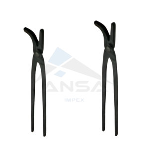 Premium Durable Black Powder Coated Hoof Nail Clincher Herramienta profesional de herrador para el cuidado de los cascos de caballos Mantenimiento de recorte - Product Image 5