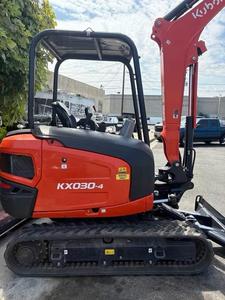 Livraison Gratuite KX030-4 Excavatrice sur Chenilles 2,8 Tonnes 24 CV Diesel Stage V Profondeur de Creusement 2,87 m & Force de la Benne 25,4 KN avec Boîte de Vitesses - Product Image 4
