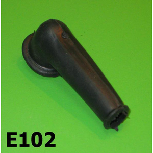 Cubierta de protección de goma para bujías Lambretta A + B + C + LC + D + LD + E + F - Product Image 1