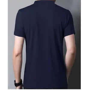 Nouvelle tendance Polo en tissu PK blanc avec rayures sur les manches et le col, polo à manches courtes pour le golf / Polo pour homme en jersey double OEM - Product Image 6