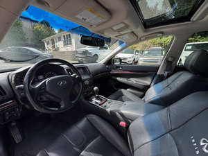 Infiniti G37 Sedán 2013 en perfecto estado - Product Image 3