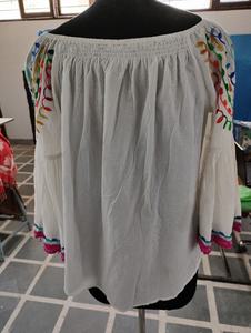 Chemise pour femme classique à motif mandala brodé, 100% coton, sexy, épaules dénudées, manches évasées bohèmes, haut pour femme - Product Image 5