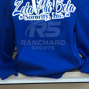 เสื้อฮู้ดผู้ชาย OEM แบรนด์กรีก สำหรับชมรมนักศึกษา ผ้าฟลีซหนานุ่ม 100% ผ้าฝ้าย เป็นมิตรกับสิ่งแวดล้อม  รับสกรีนโลโก้และสีตามสั่ง - Product Image 6