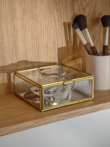 Joyero cuadrado de vidrio metálico de gama alta Diseño de lujo exquisito para un almacenamiento elegante y organizado - Product Image 5