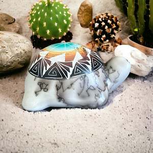 Vanessa Sam, modèle animal en résine de poterie de tortue, style Navajo, souvenir pour la décoration intérieure - Product Image 1