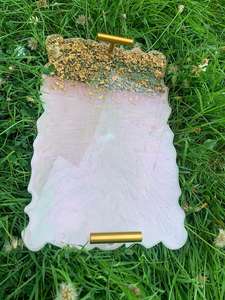 Plateau en résine design moderne Plateaux de service dernier cri Poignée en métal Ustensiles de cuisine Article de table Écologique Vente en gros - Product Image 4