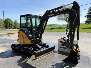 Mini-excavatrice John Deere 35G d'occasion 2015, moteur Yanmar, 5 tonnes, soupape hydraulique Kawasaki, composants essentiels du roulement - Product Image 5