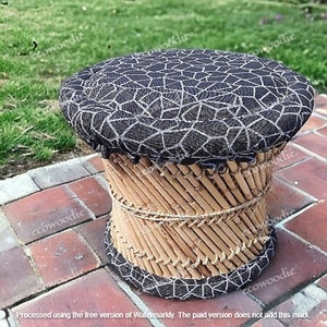 Tabouret de bar classique en bambou fait à la main pour bébés et enfants Console incrustée d'os tabouret pouf Sarkanda pour restaurant hôtel utilisation - Product Image 3