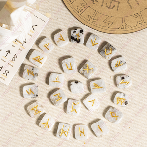 Juego de Runas Curativas Talladas en Piedra Lunar Arcoíris Natural para Feng Shui, Meditación y Decoración del Hogar, Venta al Por Mayor - Product Image 5