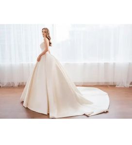 TNBP No36 Customized Deep V Bridal Wedding Dress Wholesale <b>Ball</b> <b>Gown</b> High Quality Satin Handmade for Wedding Dress - Product Image 1