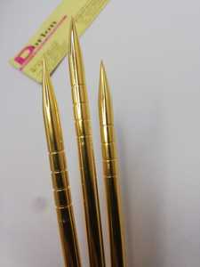 Dernier pousseur d'ongle de cuticule plaqué or Logo personnalisé Outil de soin des ongles en acier inoxydable Outil de retrait de poussoir d'ongle de cuticule à double extrémité - Product Image 3