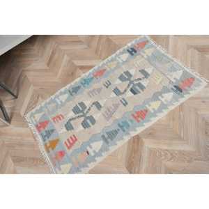 Alfombra Turca de 2.2x3.8 pies, Ecológica, con Base de Látex, Pelo Mediano, Estilo Kilim Vintage, Alfombra de Lana con Parches Azules - Product Image 4