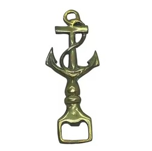 Ouvre-bouteille de haute qualité avec emplacement pour porte-clés, ouvre-bouteille en métal écologique de style nautique suspendu en provenance d'Inde - Product Image 1
