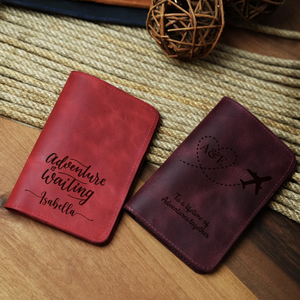 Porta Pasaportes de Cuero Personalizado, Regalo de Despedida, Cartera de Viaje, Estuche para Pasaporte de Cuero con Monograma, Regalo Personalizado para Él - Product Image 2