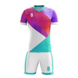 Ensemble d'uniformes de football avec logo personnalisé respirant et de haute qualité vêtements d'équipe sportive en gros - Product Image 1