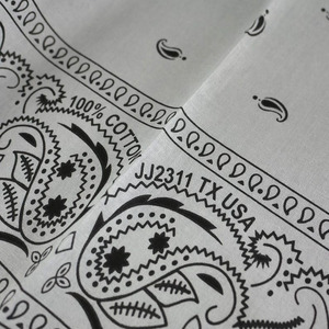 Bandana carré classique en coton à motif cachemire pour homme et femme, foulard pour cheveux et cou, style urbain tendance - Product Image 1