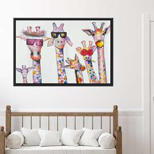 Lienzo impreso con diseño de familia de jirafas - Elegante arte de pared con animales para decoración del hogar, 1P: Marco negro - Product Image 1