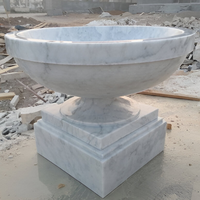 Pot Tanaman Lantai Marmer Putih Alami Kelas Atas Ramah Lingkungan Ringan dengan Lapisan Matte, Ukiran Tangan Bentuk dan Ukuran Kustom Mewah