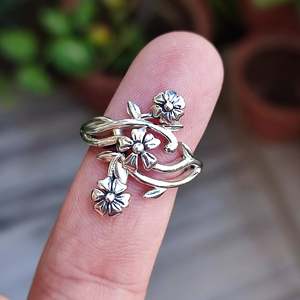 Navya Craft Handmade 925 Sterling Silver Floral Ring Christmas Anniversary Birthday Valentine's Day Gift for Women Mother <b>Wife</b> - Product Image 4