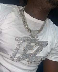 Colgante de Oro Amarillo de 18K con Moissanita Redonda de 3.50Ct, Corte Redondo, Forma de Animal, Estilo Hip Hop, Certificado GRA, Regalo para Hombre - Product Image 3