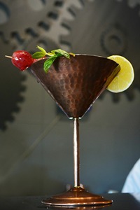 Elegante taza de acero inoxidable con acabado plateado para el hogar, oficina, viaje, café, té y elegante uso diario hecho a mano de La India - Product Image 5