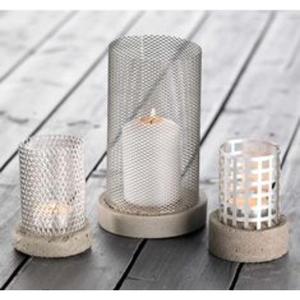 Lanterne en métal blanc pour la décoration intérieure moderne, design minimaliste, matériau durable, adaptée à la décoration intérieure et extérieure, décoration festive - Product Image 5