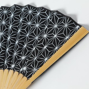 Pop-up plegable con asa HECHO EN JAPÓN Nuevo producto caliente Japón Bamboo Handheld Fan Tradicional Borla Hand Fan Bamboo Hand Held - Product Image 1