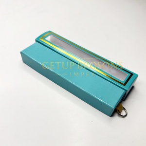 Caja personalizada de una sola ranura con un interior de espuma segura para pinzas, disponible en cada color, con logotipo personalizado en el empaque. - Product Image 2