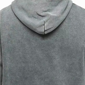 เสื้อฮู้ดดี้ผู้ชายแบบหนา 480gsm ซักแบบ Sand Wash สำหรับขายส่ง B2B  ไม่มีลาย  สามารถสกรีนโลโก้ 3 มิติได้  ทรงโอเวอร์ไซส์ ไหล่ตก  ทรงหลวม - Product Image 4