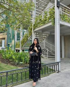 Collection 2024 pour femmes Georgette Semi-cousu Readymade Salwar Suit avec Dupatta Excellente qualité Vêtements indiens et pakistanais - Product Image 3