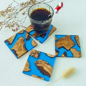 Posavasos cuadrados únicos de resina epoxi de madera de nogal, perfectos para bebidas de té, accesorio de mesa y elegante juego de decoración para el hogar de 4 Uds. - Product Image 1
