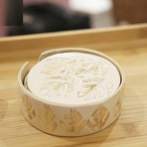 ชุดจานรองแก้วทรงกลมทำมือจากเปลือกหอยมุก ลายดอกไม้โมเสคประณีต ผิวเปลือกหอยธรรมชาติ เป็นมิตรกับสิ่งแวดล้อม - Product Image 2