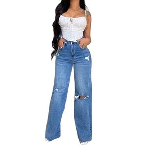 Vaqueros casuales de mezclilla de corte bootcut personalizables para mujer, de largo completo, cintura media, color blanco liso claro, diseño con cremallera, lavado medio, para invierno - Product Image 1