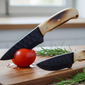 Couteau de chef de cuisine à lame fixe en acier au carbone forgé à la main, manche en bois, étui en cuir, ensemble de quatre pièces, ambidextre - Product Image 1