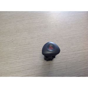 Botón de Luces de Emergencia RENAULT Serie Clio 442723 (01>05) - Product Image 1