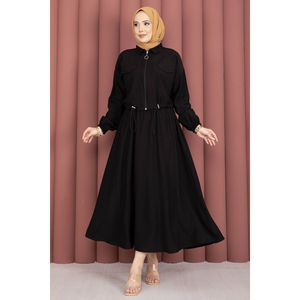 Conjunto Deportivo para Mujer, Chaqueta Corta y Falda Negras - Product Image 3