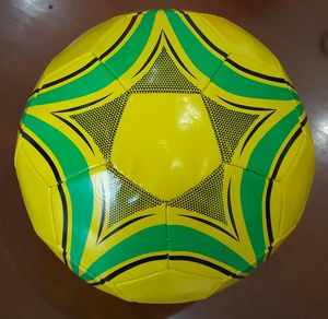 2025 mejor balón de fútbol de PU cosido a mano 11-hombre estilo 5 fábrica al por mayor 2,7/1,6 espesor para fútbol - Product Image 6