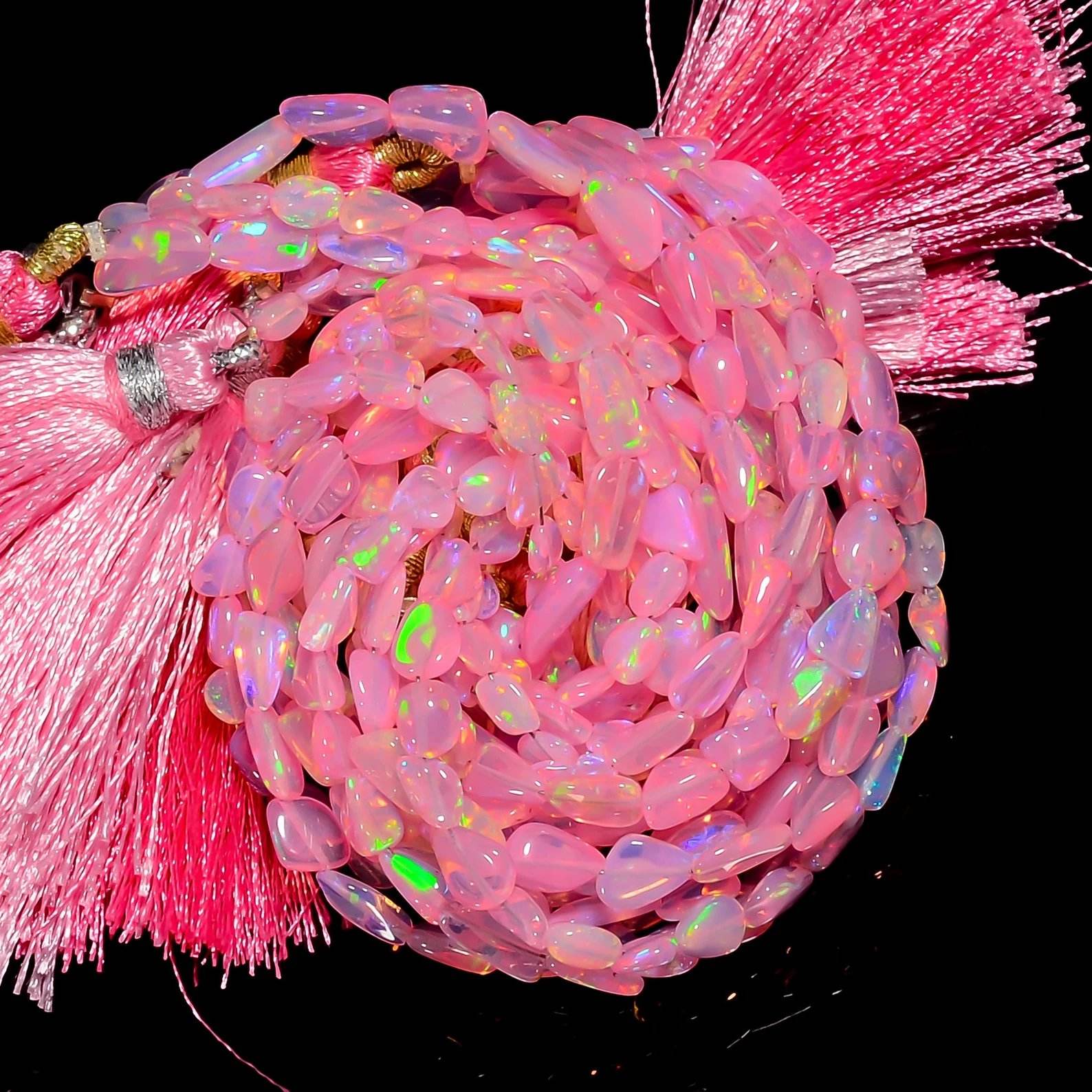 เช่นเดียวกับภาพ