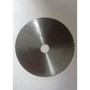 STEEL CORE - 380x2.6x60 - 32T (3x14) - Dientes inclinados para disco de sierra de diamante - Product Image 1