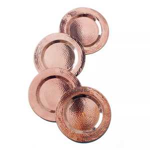 Assiette de présentation ronde en cuivre poli, design champêtre, écologique, personnalisable pour mariage - Product Image 4