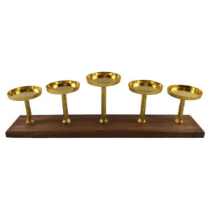 2024 frais arrivée doré photophore Design exclusif maison Table Accents décoratif bougeoir Base en bois pour noël - Product Image 1